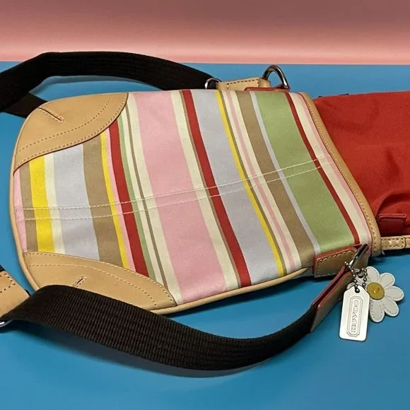 COACH Crossbody Multicolor Canvas Brown Leather Striped Daisy *EUC* SO PRETTY!! - Picture 5 of 11